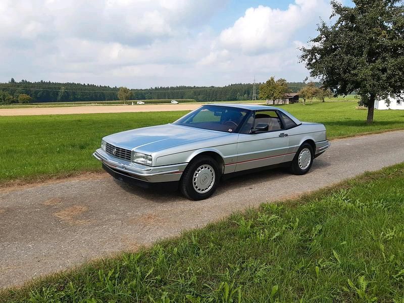 Silber Gebraucht 1987 Cadillac Allante Cabrio | 10.500 € - Bild 1/4