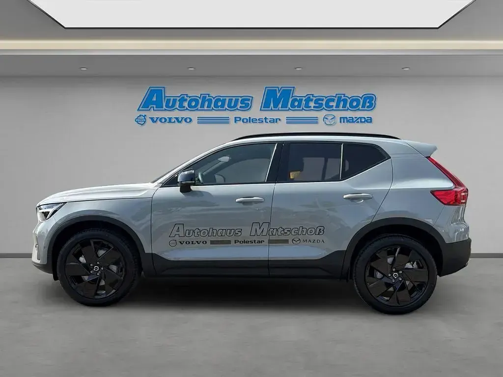 Gebraucht Volvo XC40 Plus 163 PS (119 kW) 2026 Grau SUV