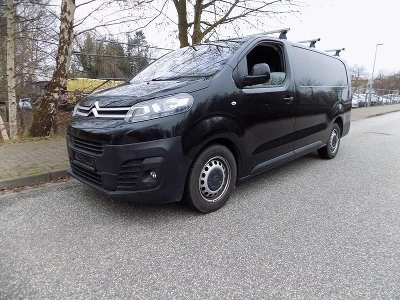 Schwarz Gebraucht 2017 Citroën Jumpy Business Class Van / Kleinbus | 9.700 € (Fairer Preis) - Bild 1/4
