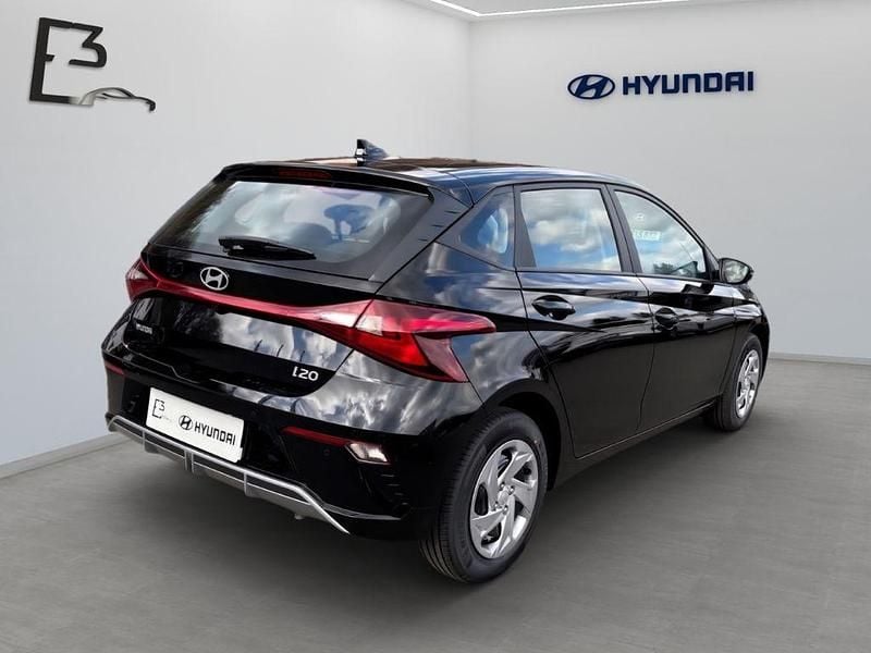 Gebraucht Hyundai i20 Select 101 PS (74 kW) 2025 Schwarz Kleinwagen