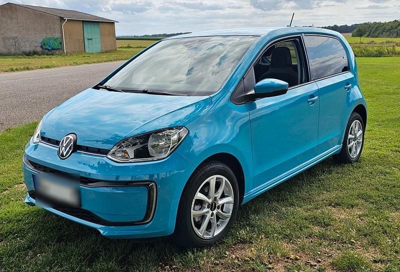 Blau Gebraucht 2021 VW e-up! Kleinwagen | 11.900 € (Superpreis) - Bild 1/4
