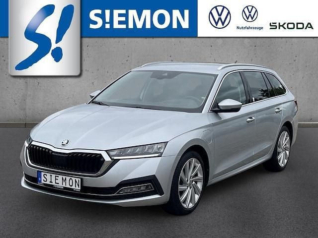 Brillantsilber metallic Gebraucht 2022 Skoda Octavia Kombi | 24.930 € (Etwas zu teuer) - Bild 1/4
