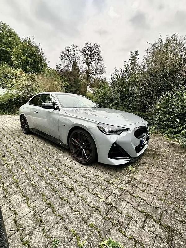 Grau Gebraucht 2023 BMW M240 M Sport Coupé | 46.985 € (Fairer Preis) - Bild 1/4