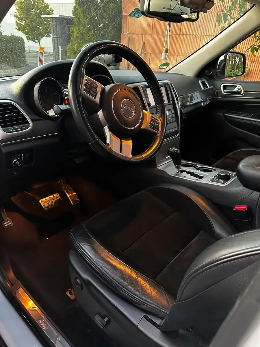 Gebraucht Jeep Grand Cherokee 244 PS (179 kW) 2013 Weiß SUV