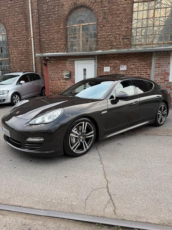 Gebraucht Porsche Panamera 4S 400 PS (294 kW) 2010 Grau Limousine