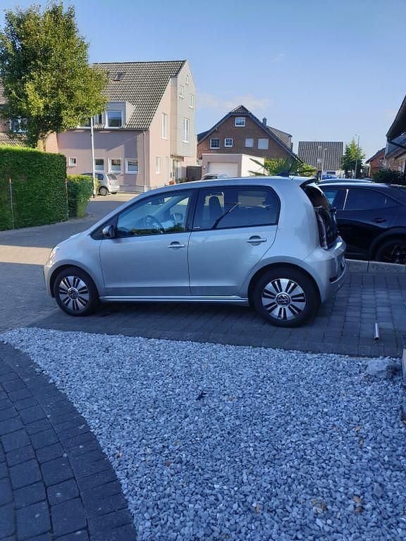 Gebraucht VW e-up! United 61 kW (83 PS) 2021 Silber Kleinwagen