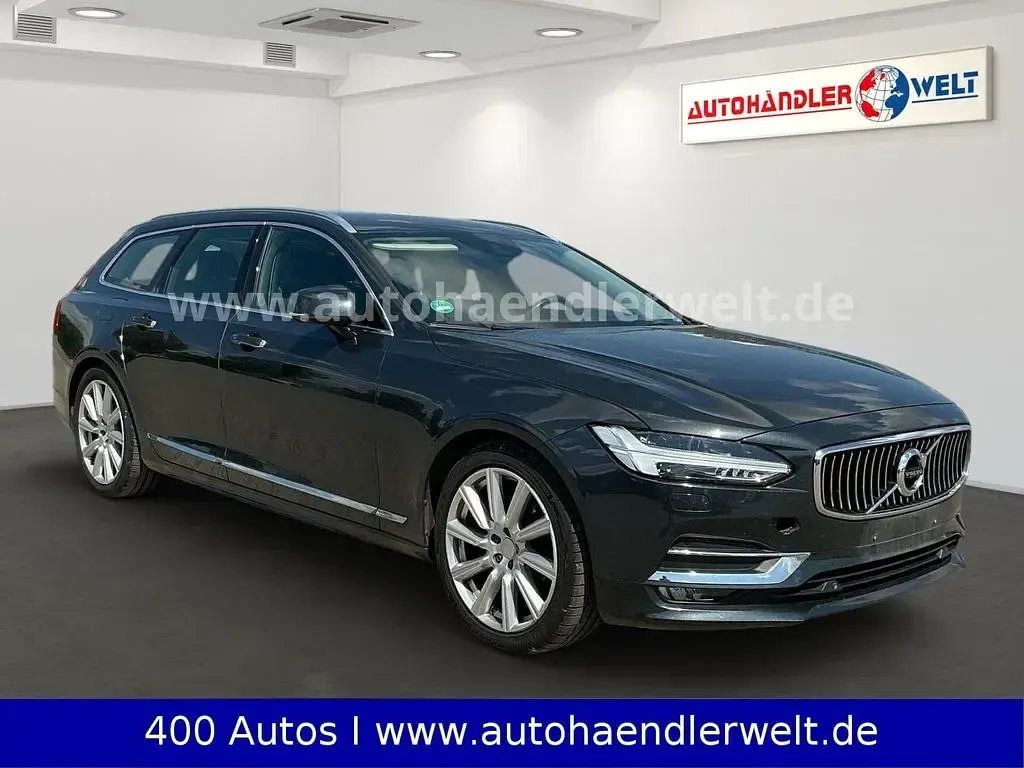 Gebraucht Volvo V90 Momentum 190 PS (139 kW) 2019 Grau Kombi