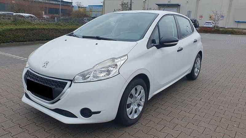 Gebraucht Peugeot 208 Access 68 PS (50 kW) 2014 Weiß Kleinwagen