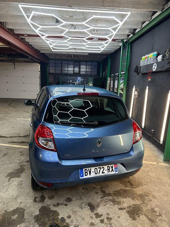 Gebraucht Renault Clio II 90 PS (66 kW) 2011 Blau Limousine