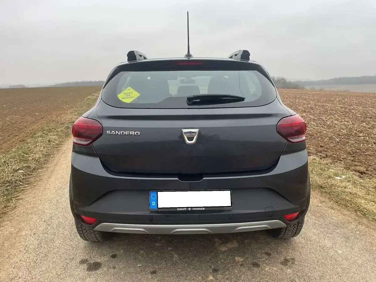 Gebraucht Dacia Sandero Comfort 91 PS (66 kW) 2021 Grau Limousine