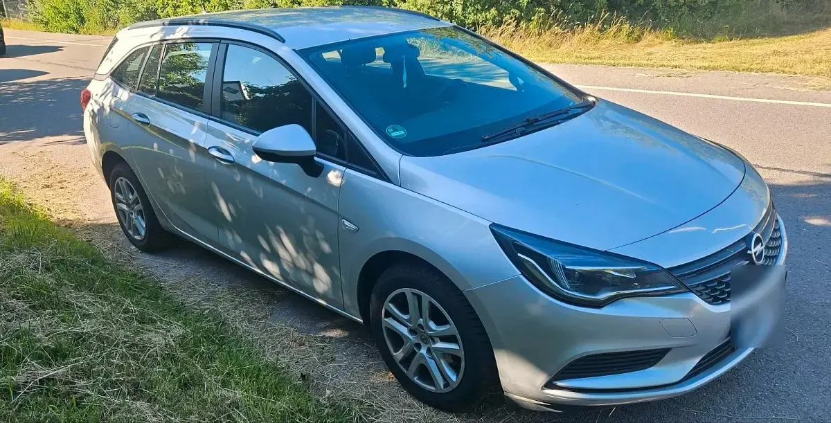 Gebraucht Opel Astra 105 PS (77 kW) 2017 Silber Kombi