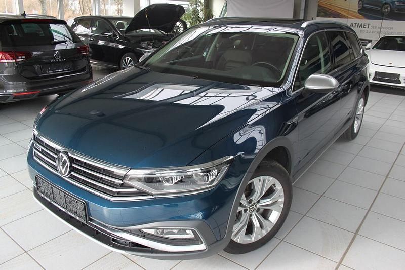 Gebraucht VW Passat Alltrack 280 PS (205 kW) 2022 Blau Kombi