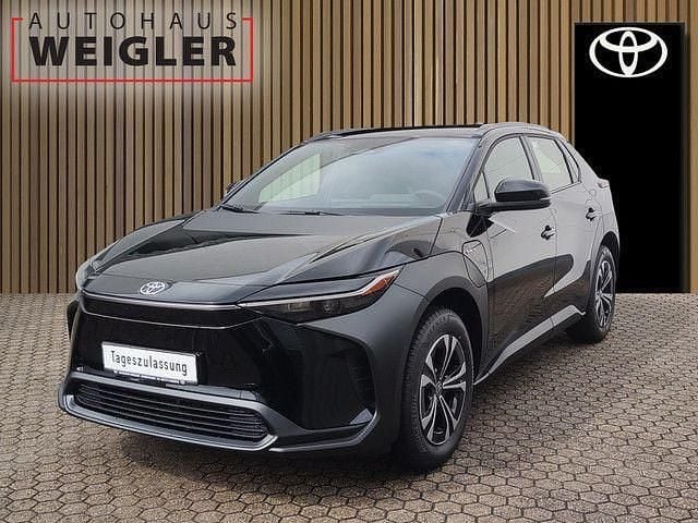 Neu Toyota bZ4X Comfort 150 kW (204 PS) 2025 Schwarz SUV