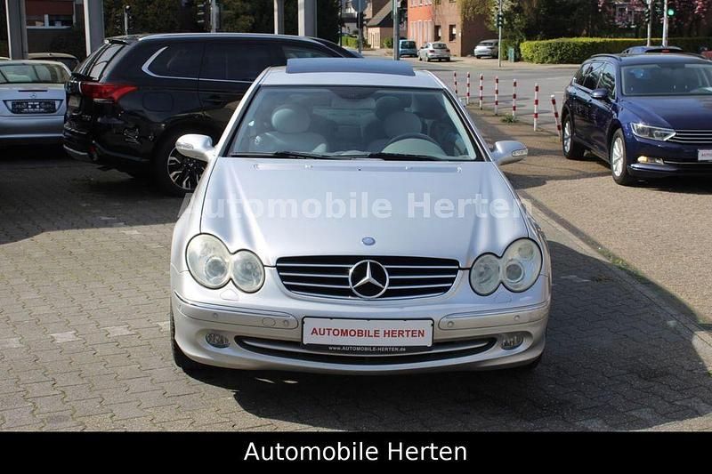 Gebraucht Mercedes CLK320 Avantgarde 218 PS (160 kW) 2002 Silber Coupé