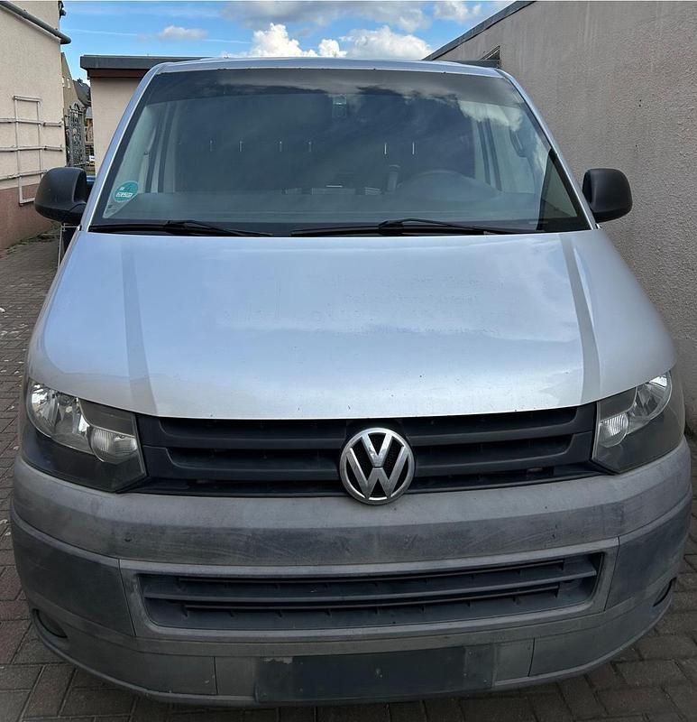 Gebraucht VW Transporter 140 PS (102 kW) 2011 Silber Van