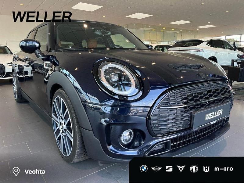 Enigmatic black (schwarz) Gebraucht 2021 Mini Cooper SD Clubman Kombi | 28.900 € (Teuer) - Bild 1/4