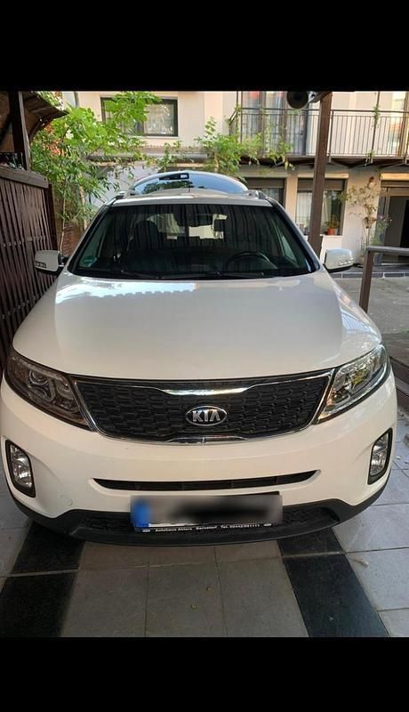 Weiß Gebraucht 2013 Kia Sorento SUV | 14.900 € (Teuer) - Bild 1/4