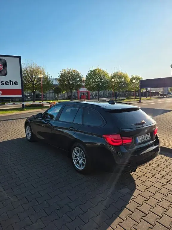 Gebraucht BMW 320 Efficient Dynamics 190 PS (139 kW) 2017 Schwarz Kombi