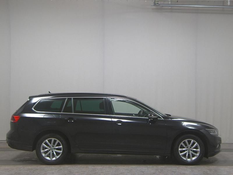 Schwarz Gebraucht 2020 VW Passat Business Limousine | 16.680 € (Guter Preis) - Bild 1/4