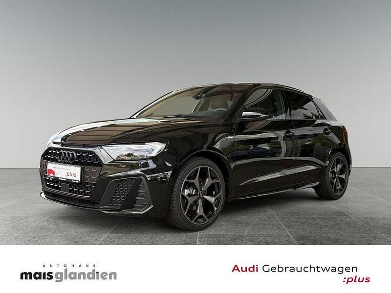Mythosschwarz Gebraucht 2025 Audi A1 Sportback S-Line Kleinwagen | 34.880 € (Teuer) - Bild 1/4