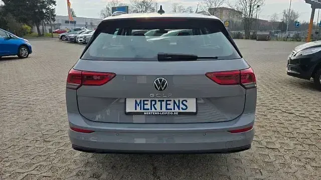 Gebraucht VW Golf VII Life 131 PS (96 kW) 2020 Andere Kombi