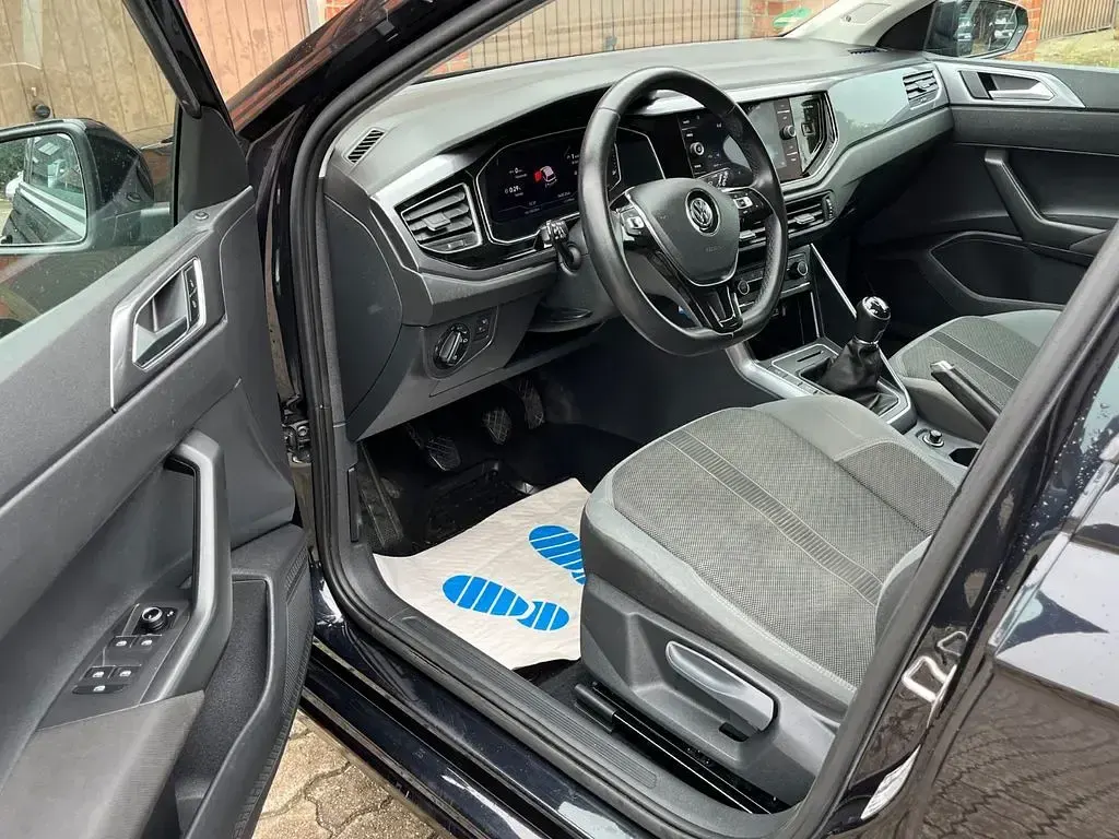 Gebraucht VW Polo Highline 116 PS (85 kW) 2019 Schwarz Kleinwagen
