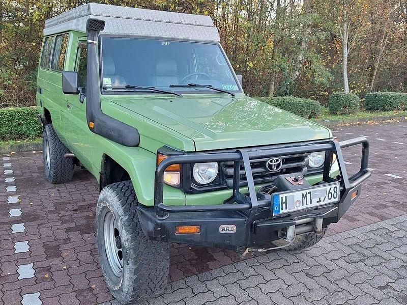 Gebraucht Toyota Land Cruiser 125 PS (91 kW) 2001 Grün SUV