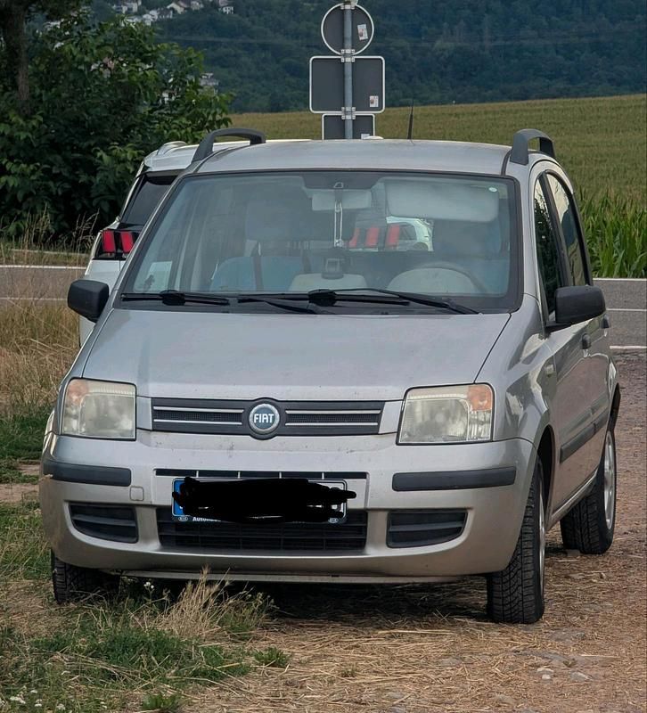 Grau Gebraucht 2004 Fiat Panda Kleinwagen | 600 € (Superpreis) - Bild 1/4