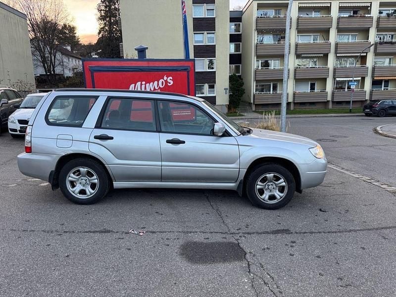 Gebraucht Subaru Forester Active 158 PS (116 kW) 2006 Silber SUV
