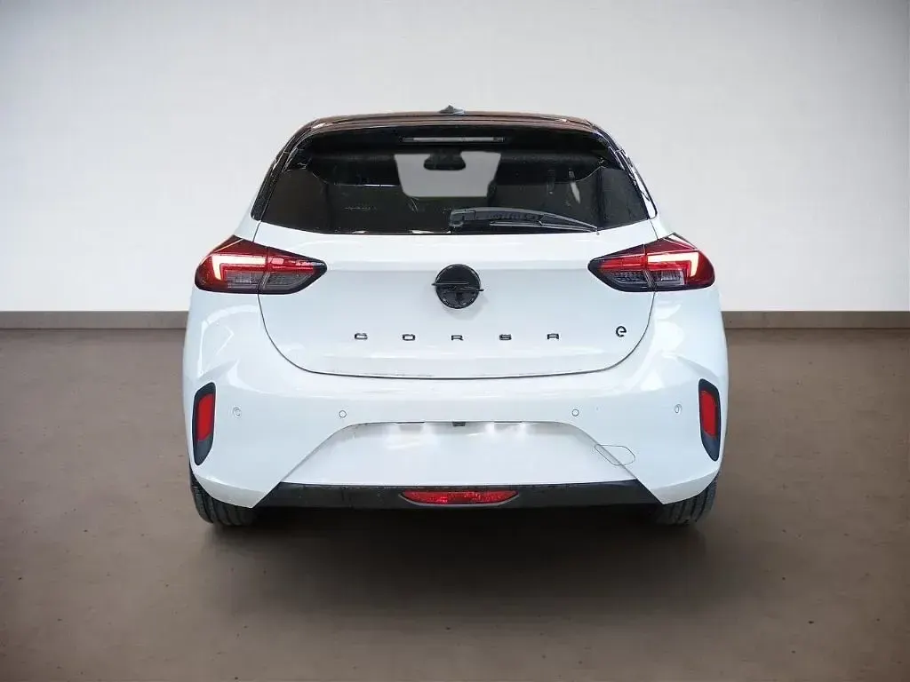 Neu Opel Corsa-e 100 kW (136 PS) 2025 Weiss banquise/typ aussenverkl Kleinwagen