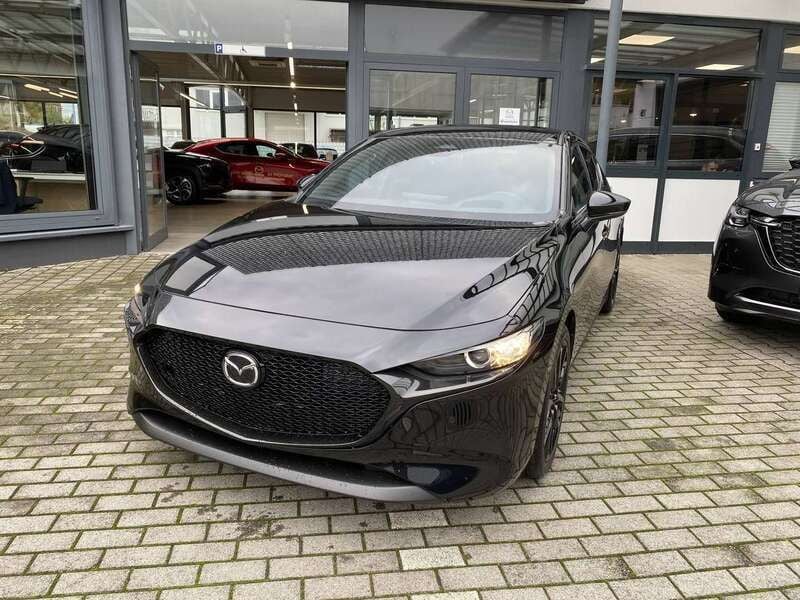 Jet black Gebraucht 2024 Mazda 3 Homura-Line Limousine | 25.989 € (Fairer Preis) - Bild 1/3