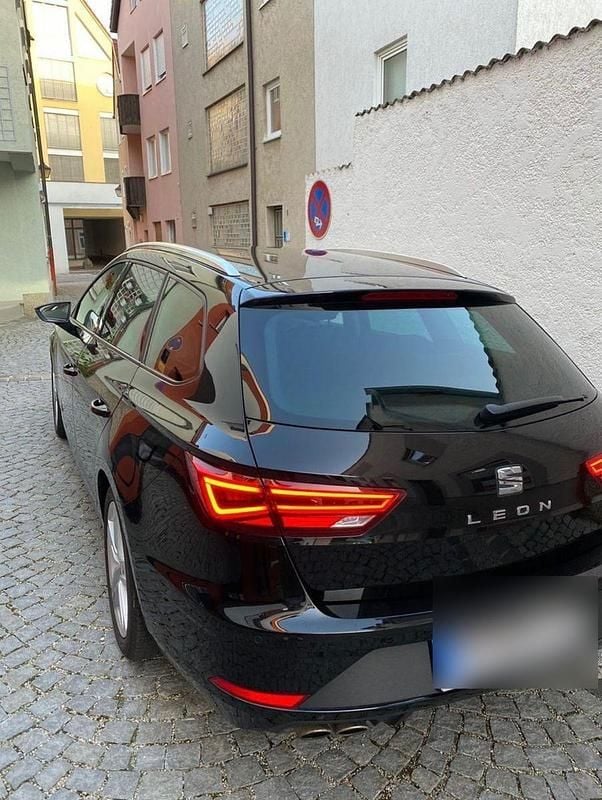 Gebraucht Seat Leon FR 125 PS (91 kW) 2018 Schwarz Kombi