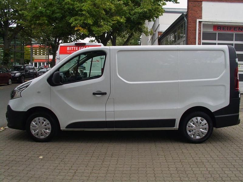 Gebraucht Renault Trafic Komfort 95 PS (69 kW) 2018 Weiß Van / Kleinbus