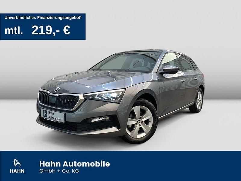 Graphitegrau metallic Gebraucht 2023 Skoda Scala Style Kleinwagen | 22.430 € (Guter Preis) - Bild 1/3