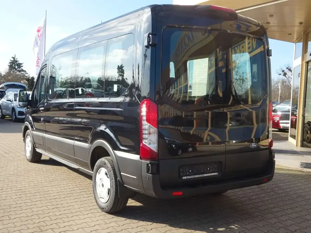 Neu Ford Transit Trend 150 PS (110 kW) 2026 Schwarz Kombi