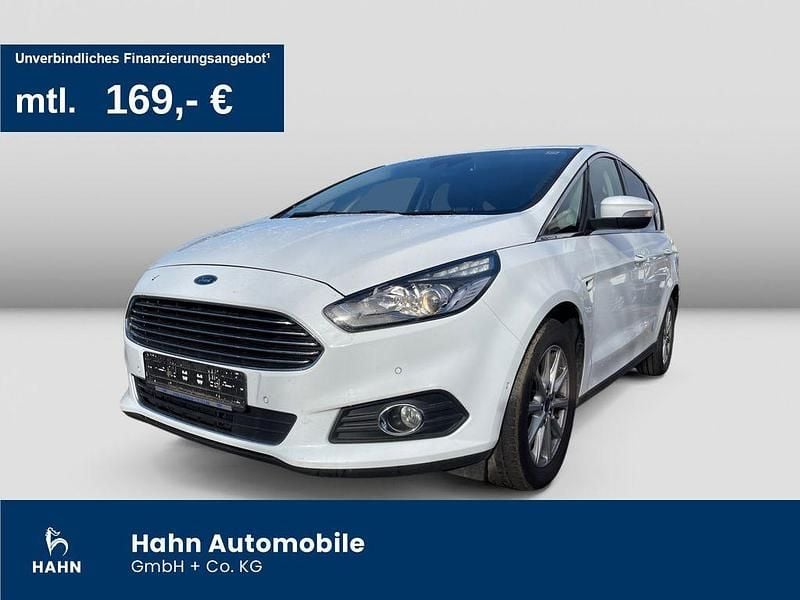 Frostweiß Gebraucht 2017 Ford S-MAX Titanium Van / Kleinbus | 12.895 € (Guter Preis) - Bild 1/3