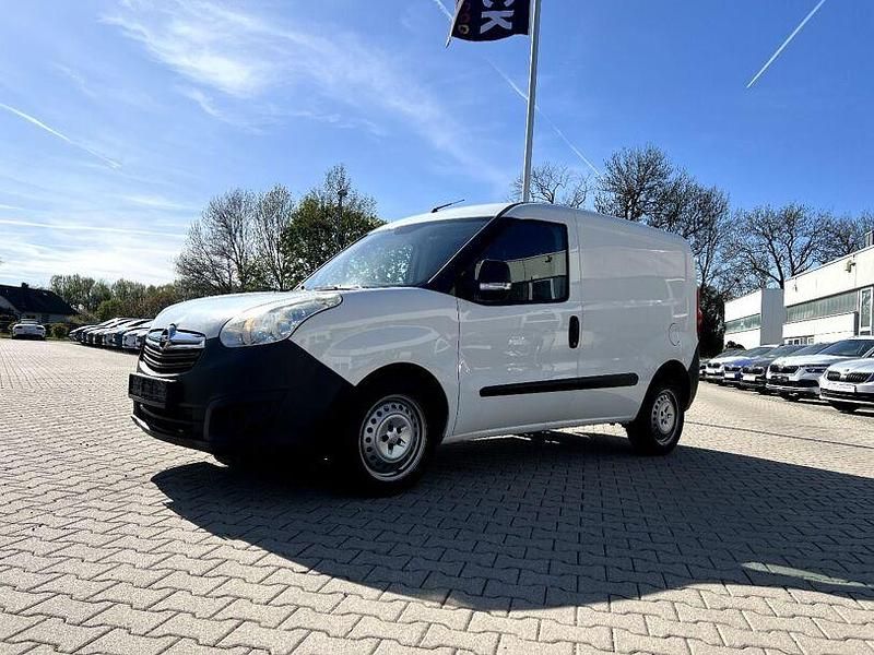 Usata Opel Combo 2016 Bianco Monovolume