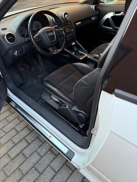 Gebraucht Audi A3 S-Line 125 PS (91 kW) 2011 Weiß Limousine