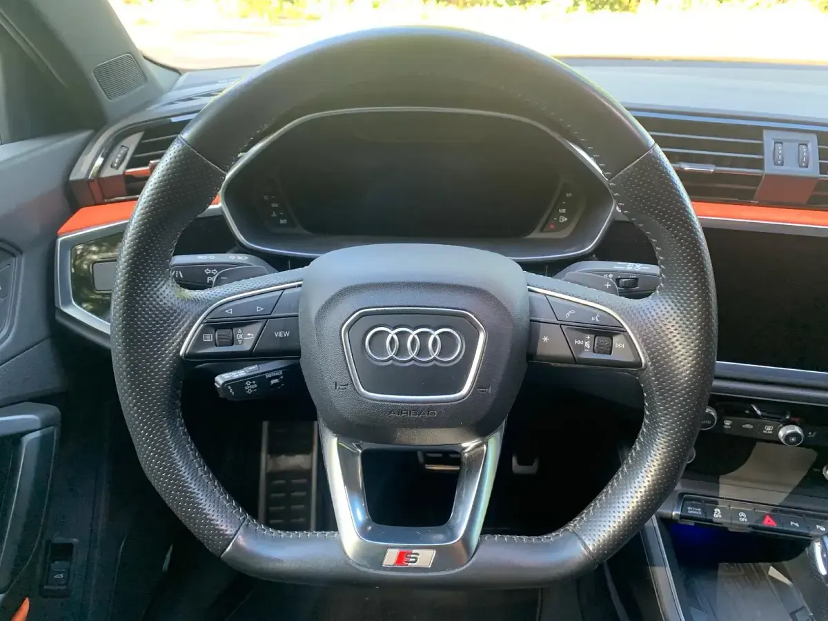 Gebraucht Audi Q3 S-Line 190 PS (139 kW) 2019 Weiß SUV