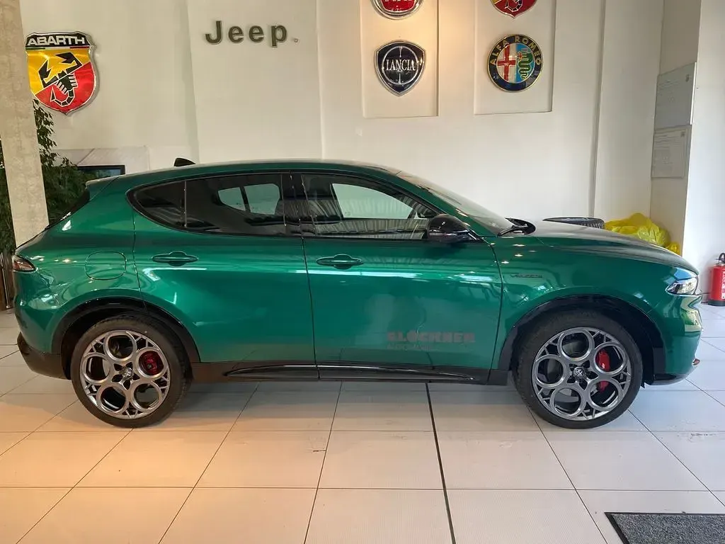 Gebraucht Alfa Romeo Tonale Veloce 160 PS (117 kW) 2025 Grün SUV