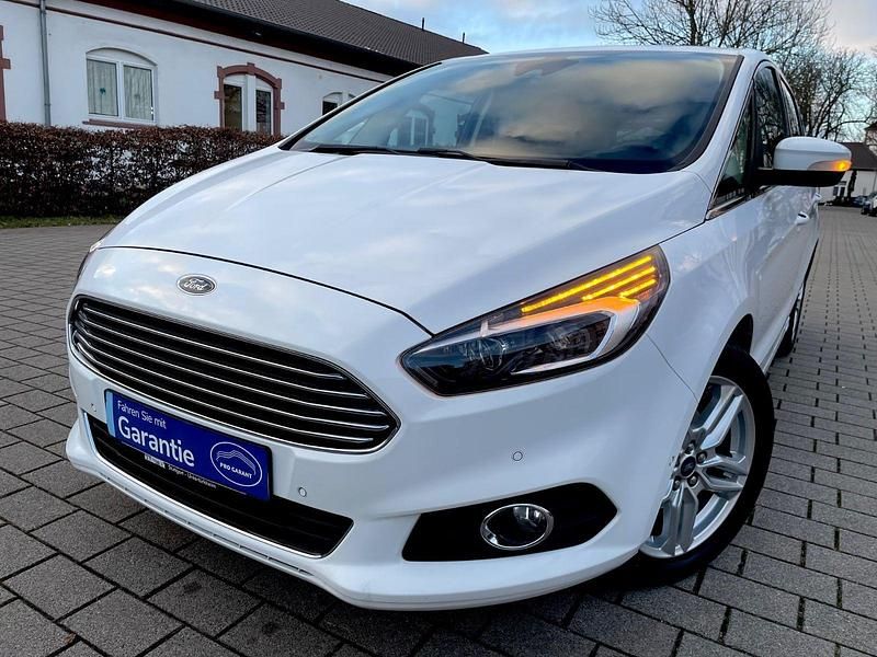 Gebraucht Ford S-MAX ST-Line 211 PS (155 kW) 2016 Weiß Van / Kleinbus