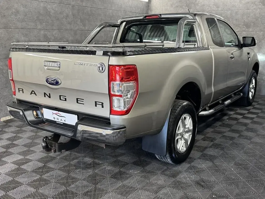 Gebraucht Ford Ranger Limited 150 PS (110 kW) 2015 Sahara Pickup