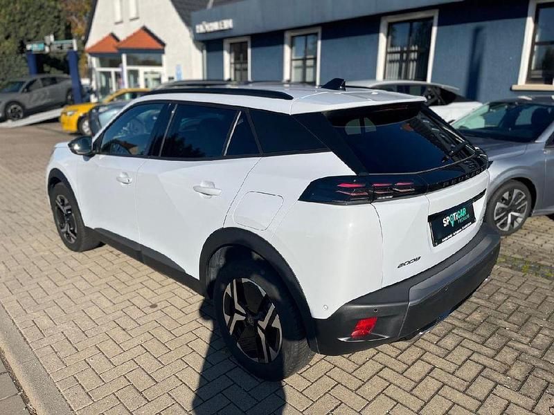 Gebraucht Peugeot 2008 Allure 136 PS (100 kW) 2025 Okenitweiß SUV