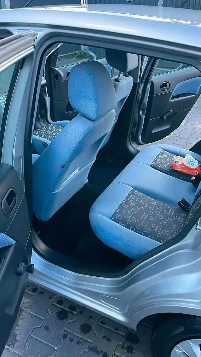 Gebraucht Ford Fiesta 80 PS (58 kW) 2005 Silber Kleinwagen