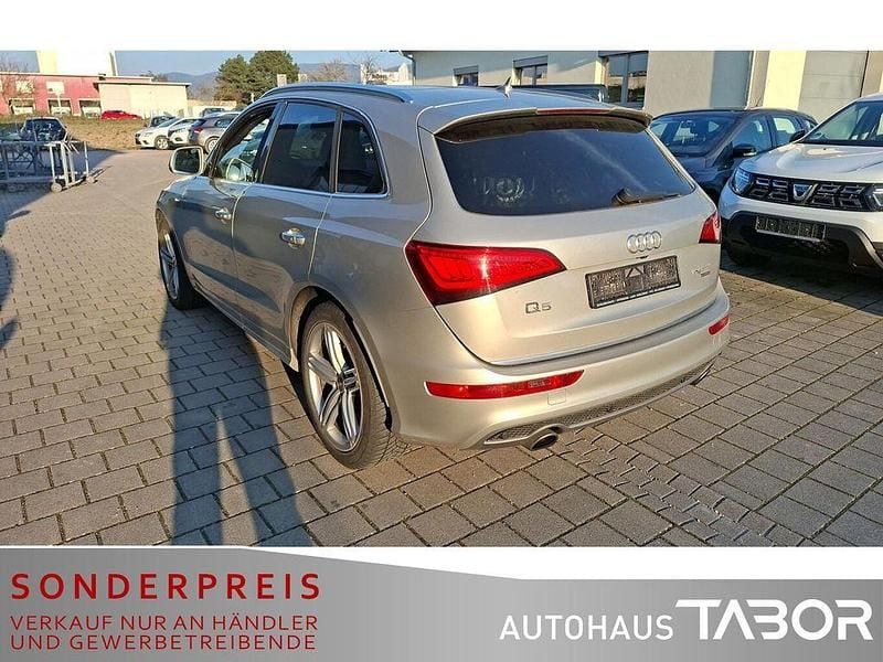 Gebraucht Audi Q5 S-Line 211 PS (155 kW) 2015 Cuveesilber SUV