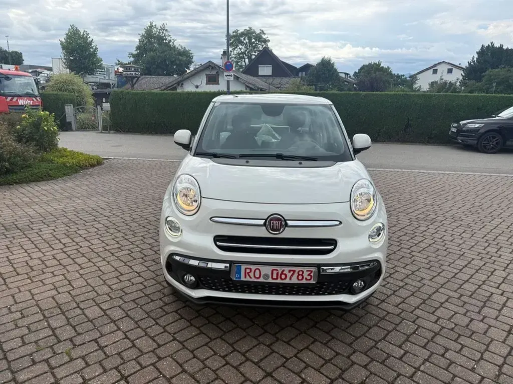 Gebraucht Fiat 500L Lounge 86 PS (63 kW) 2018 Weiß Van / Kleinbus