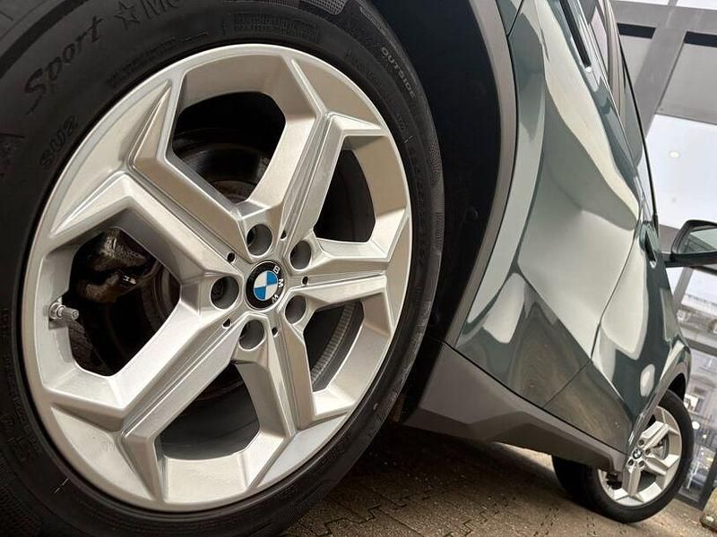 Gebraucht BMW iX1 Performance 230 kW (313 PS) 2022 Cape york grün SUV