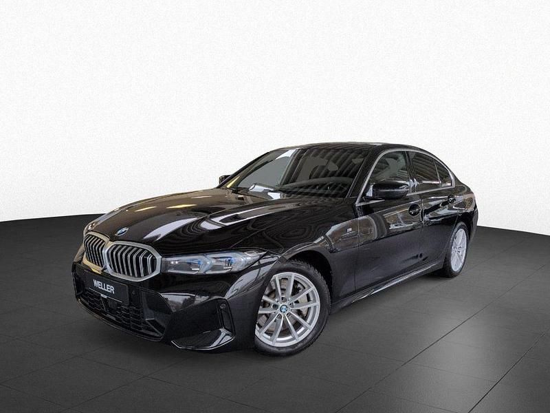 Gebraucht BMW 330 M Sport 286 PS (210 kW) 2023 Black sapphire (schwarz) Limousine