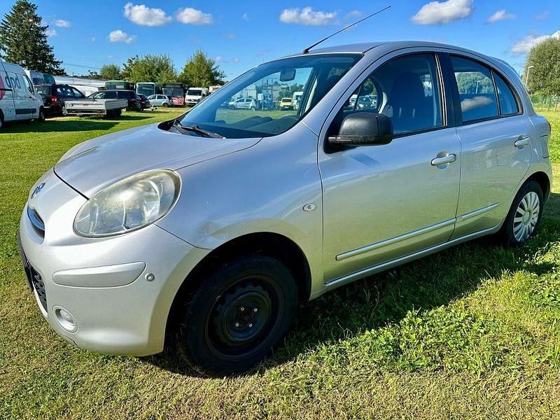 Gebraucht Nissan Micra Acenta 80 PS (58 kW) 2011 Silber Kleinwagen