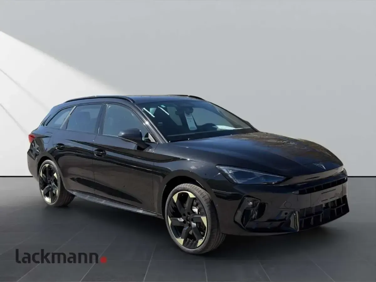 Nowe Cupra Leon VZ2 272 KM (200 kW) 2026 Czarny Kombi
